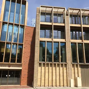 West Court- Jesus College Otel